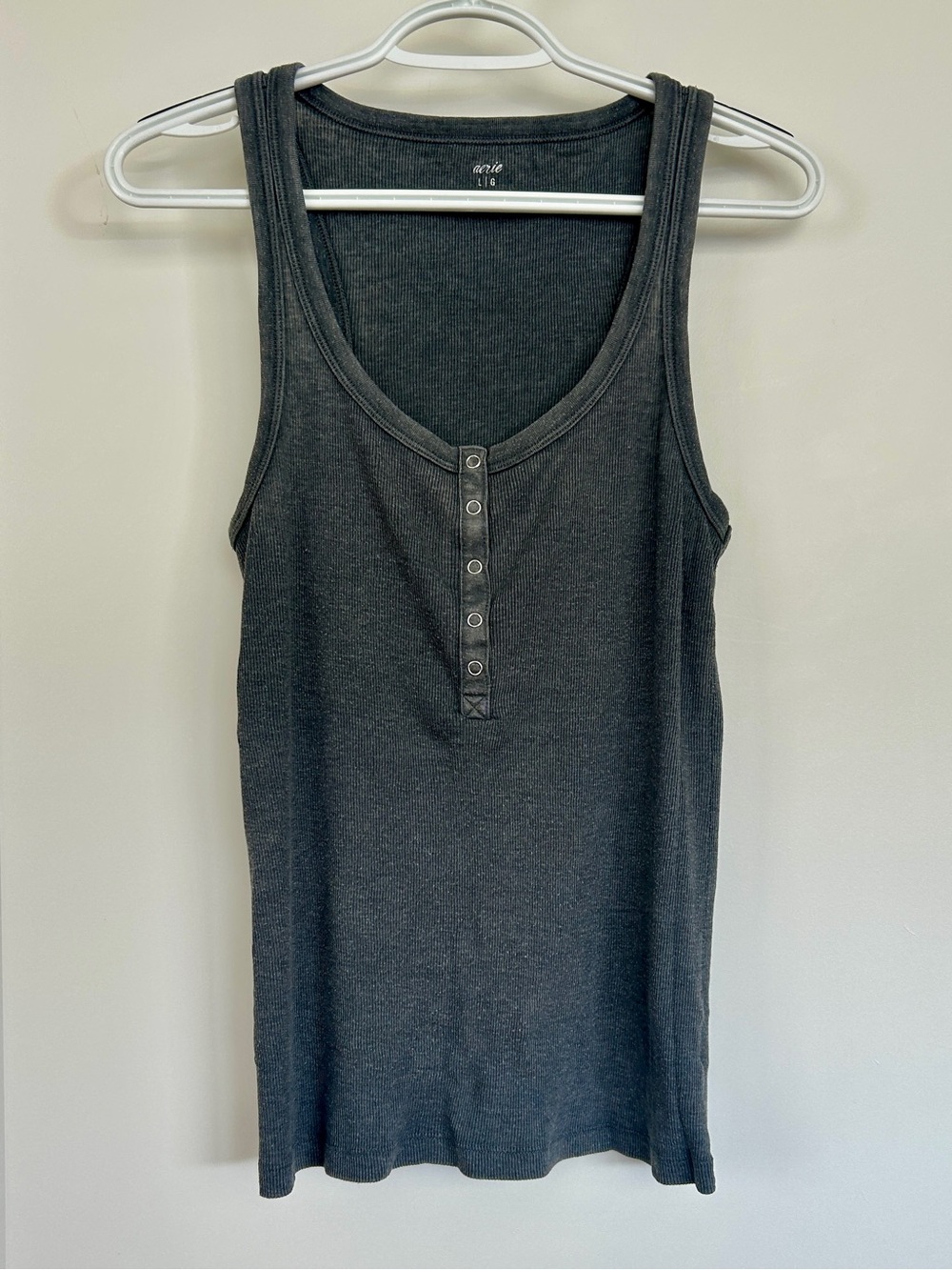 aerie women’s set of 2 Charcoal and Blue Ribbed Henley Tank Tops